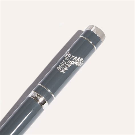 Rollerball Travel Pen .